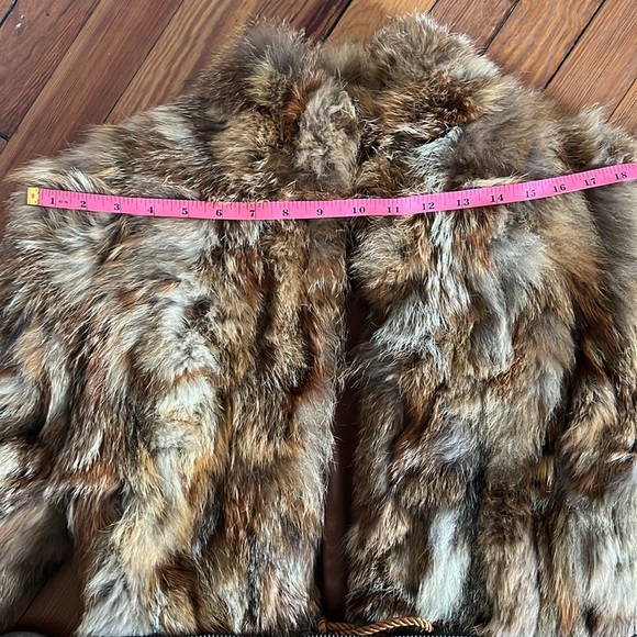 Vintage Luxurious Brown/Tan/Cream Fur Jacket with Cord Tie at Waist - Unbranded - Picture 10 of 12